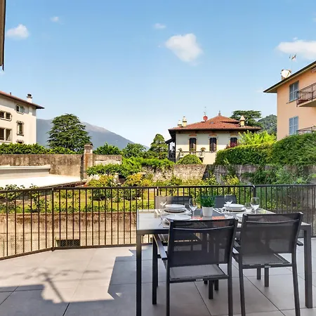 Vila Exclusive - Parking - View